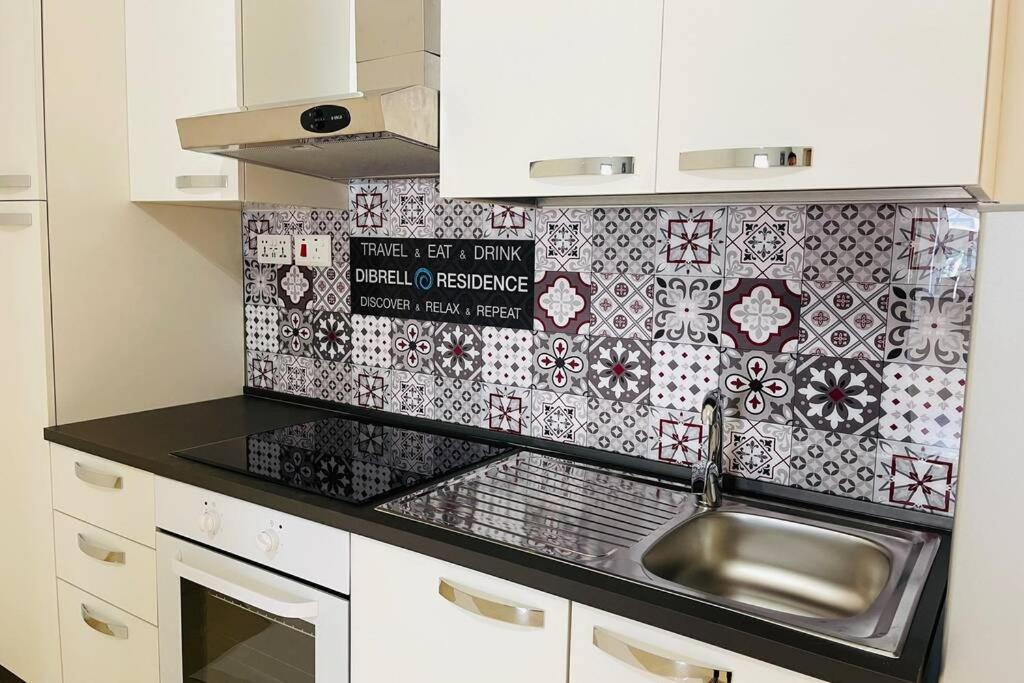 2 Bed Apt In Heart Of St Julians - 5Min From Seafront Saint Julian's Exterior photo